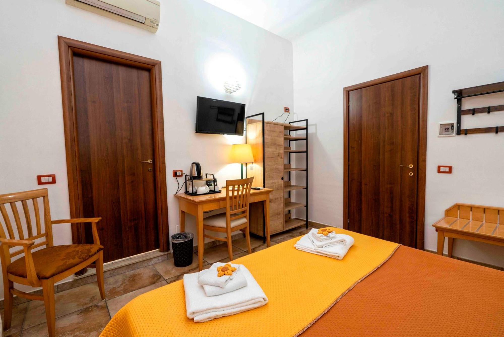 Rodoflor Rooms Кастелламмаре-ді-Стабія Екстер'єр фото